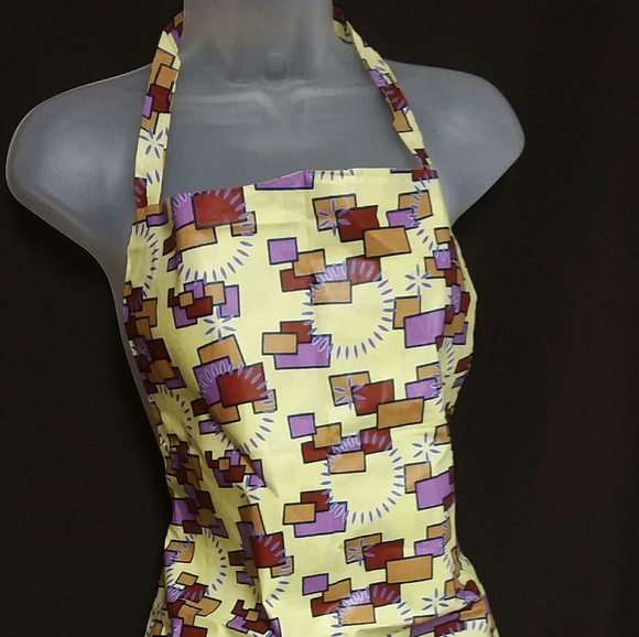 Aprons - Picture 6 of 8